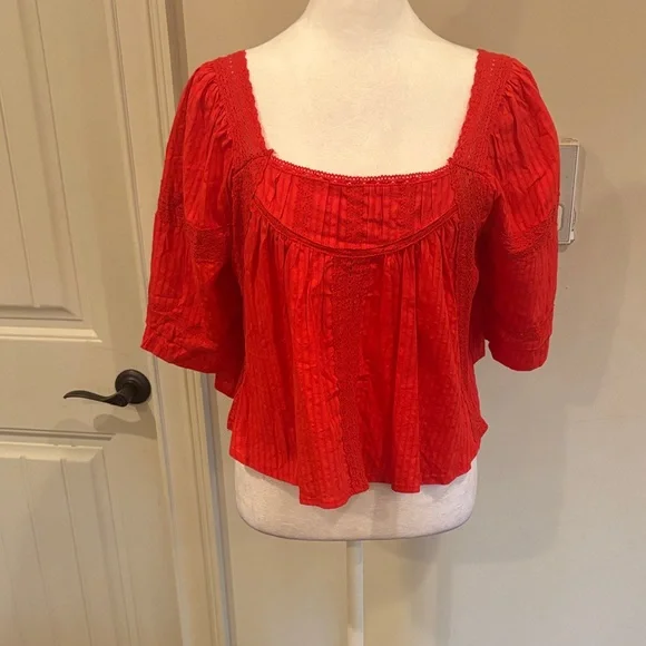 Elegant Red Square Neck Blouse - Picture 1 of 3